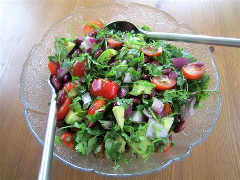 Avocado & Coriander Summer Superfood Salad - Nics Nutrition