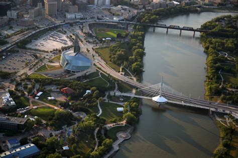 The Ultimate Travel Guide to Winnipeg, Manitoba - Bon Traveler