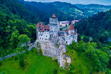 Day Trip To Dracula's Castle From Bucharest | Gray Line