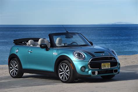 Mini Cooper S Convertible Hardtop : 2019 Mini Cooper S 3-door, 5-door Hardtop & Convertible ...