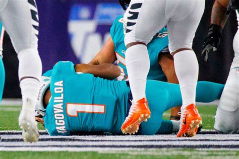 Dolphins' Tua Tagovailoa 'Considered' Retirement After Concussions