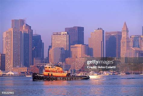 Boston Skyline Sunrise Photos and Premium High Res Pictures - Getty Images