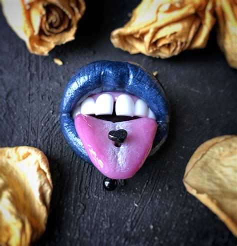 Lips brooch with piercing-tongue piercing-lip pin-valentines | Etsy