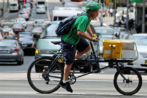 Uber to Launch Bike-Courier Service - Digits - WSJ