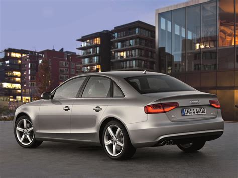 A4 Sedan / B8 facelift / A4 / Audi / Database / Carlook