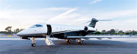 Private Jet vs. Commercial Flights: What's the Difference?