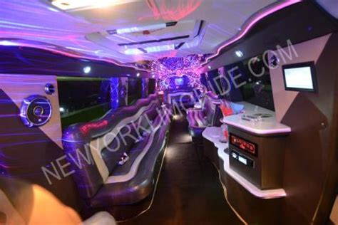 Range Rover Limousine Vogue Edition ( 18 Passenger ) | New York Limo Ride