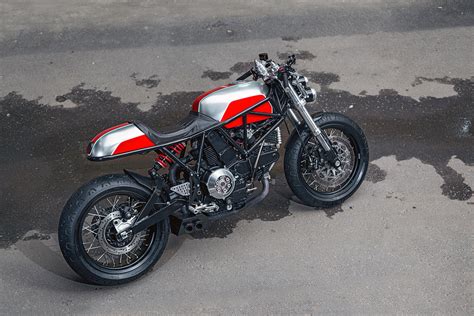 Red Alert: Ducati 900 SS i.e. by Moscow's Birdie Customs | Bike EXIF