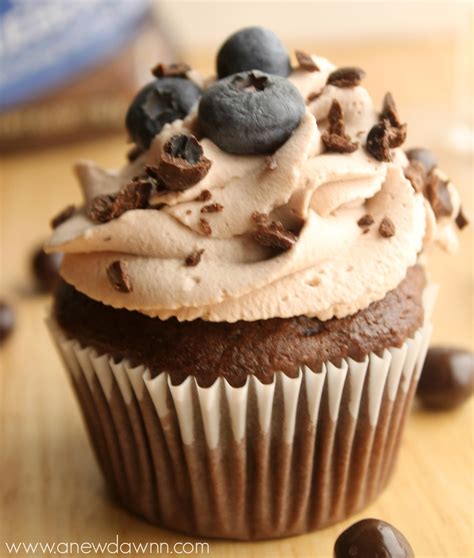 Blueberry Chocolate Chunk Cupcakes