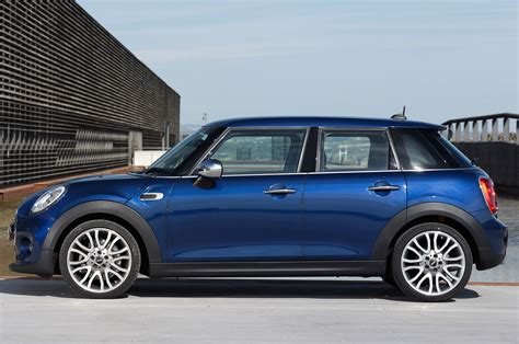 2015 Mini Cooper Hardtop 4-Door Review