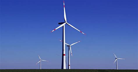 What Are the Best Renewable Energy Stocks?