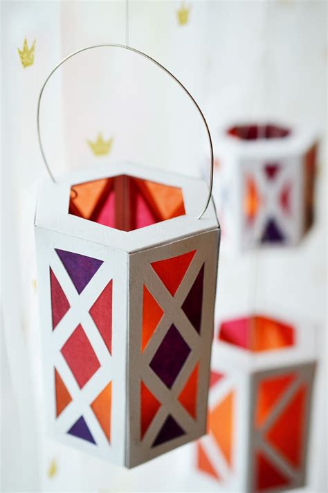 Holiday Celebrations | DIY PAPER LANTERNS - Motte