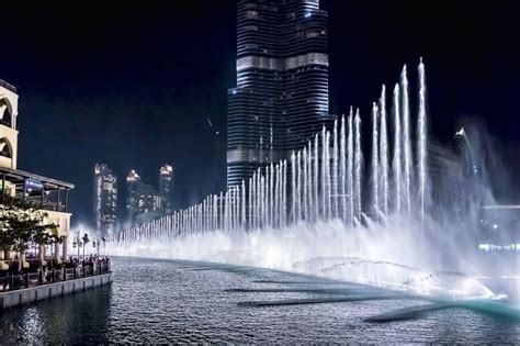 Dubai Fountain – The World’s Most Famous Musical Fountain