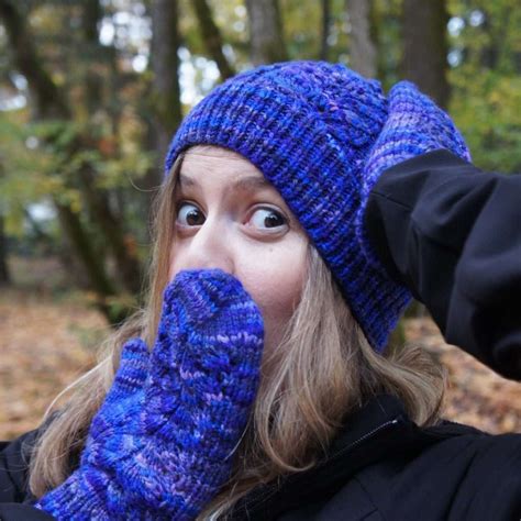 Grape Leaf Hat & Mittens Set - Patty Lyons | Knitting Teacher