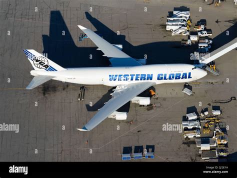 Western global cargo plane hi-res stock photography and images - Alamy