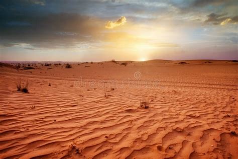 Desert Sunset And Sand Dunes In Dubai Stock Photo - Image of natural, color: 177215858