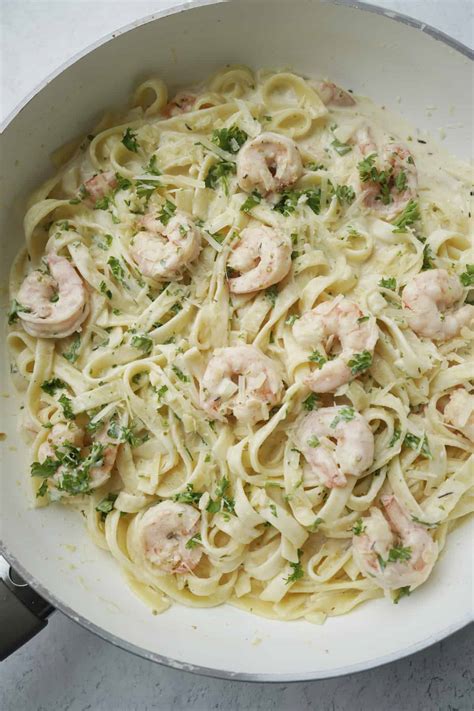 Creamy Linguine Shrimp Alfredo - Food Dolls