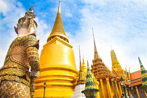 11 Must Visit Temples in Thailand