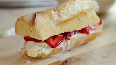 How To Make an Ice Cream Sandwich With Bread | Rachael Ray Show