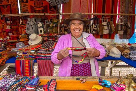 2024 Visitor Guide to Pisac Market, Peru