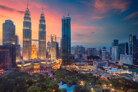 Download Petronas Towers City Building Malaysia Skyscraper Night Man Made Kuala Lumpur HD Wallpaper