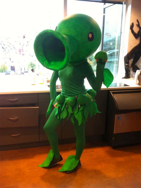 Pea shooter halloween costume - Plants vs. Zombies Photo (32632828) - Fanpop