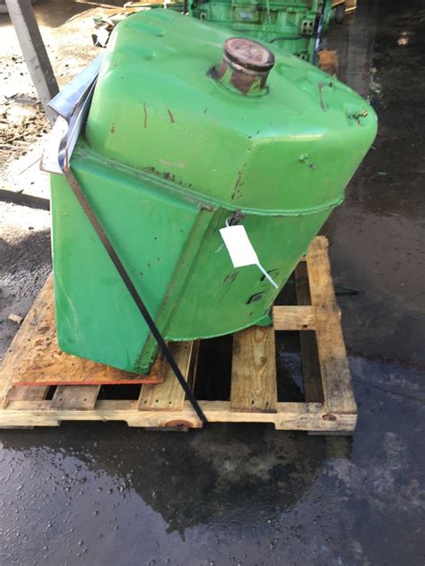 AR74147 - John Deere 4640 Fuel Tank | Bootheel Tractor Parts