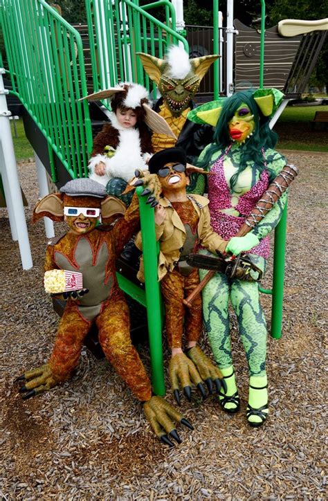 Gremlins Family Costumes | Family halloween costumes, Halloween crafts decorations, Halloween ...