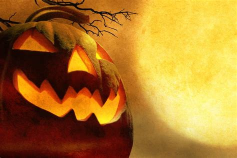 9 Halloween Tales & Traditions | HISTORY