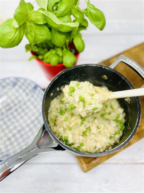 Chicken And Pea Risotto - Daisies & Pie