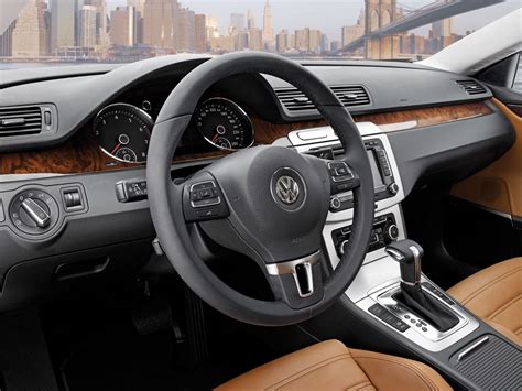 VW Passat CC interior - Car Body Design