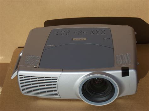 InFocus LP840 LCD Projector 3500 ANSI Lumens - Imagine41