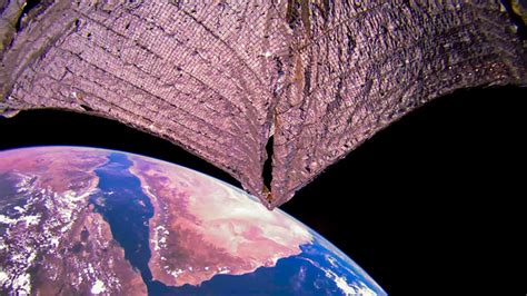 A Solar Sail Spacecraft Is About to Come Down Through Earth's Atmosphere in a Fiery Flame