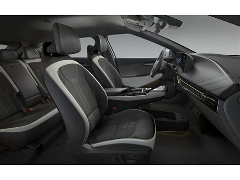 2023 Kia EV6: 40 Interior Photos | U.S. News