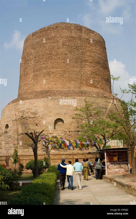 Buddha stupa ; Sarnath ; Uttar Pradesh ; India Stock Photo - Alamy