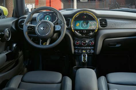 2023 MINI Cooper SE Electric Hardtop 2 Door Interior | Motorwerks MINI