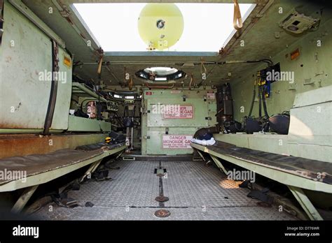 M 113 armored personnel carrier Banque de photographies et d’images à haute résolution - Alamy