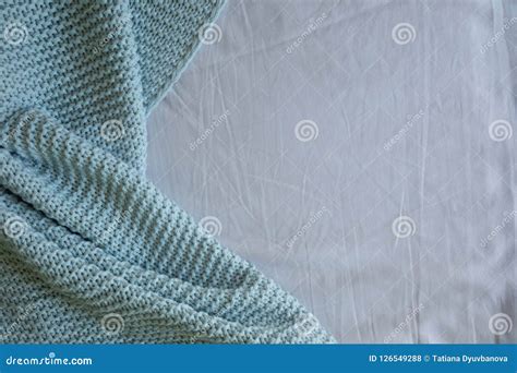 Handmade Blue Knitted Wool Blanket on Bed, Texture Background Stock ...