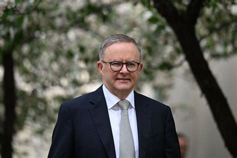 Prime Minister Anthony Albanese sends message to Greek Australians ahead of OXI Day - Neos Kosmos