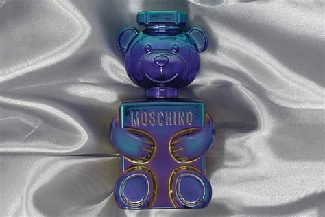 Moschino Toy 2 Pearl Eau de Parfum Spray | The Perfume Shop