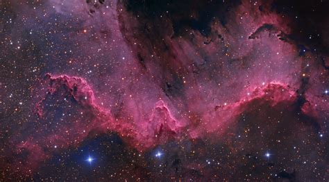 Universo Mágico: A lo largo del Muro de Cygnus