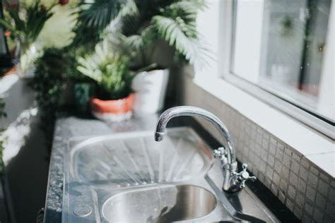 12 Types of Kitchen Faucets and How to Choose One