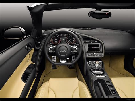 Audi R8 Spyder 5.2 FSI Quattro | 2011MY | Interior, Dashboard View