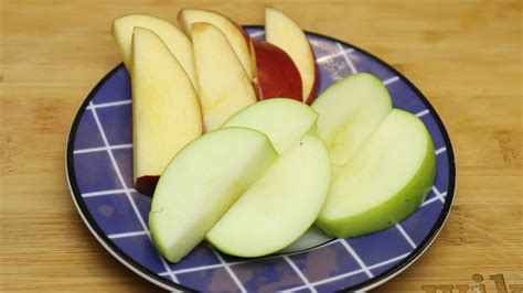 3 Ways to Slice an Apple - wikiHow