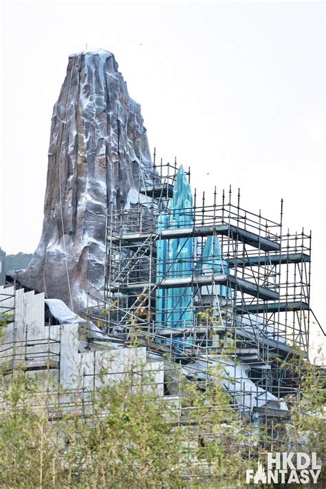 Elsa's Ice Palace Materializing On The North Mountain in Hong Kong ...