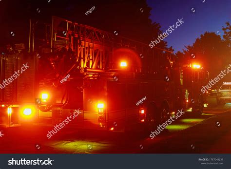 Fire Truck Flashing Red Lights Fire Stock Photo 1767049331 | Shutterstock