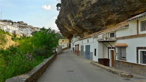 Visit Setenil de las Bodegas: Best of Setenil de las Bodegas, Andalusia ...