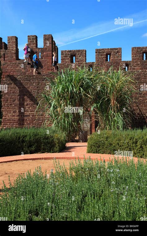 Silves Castle Algarve Portugal Stock Photo - Alamy