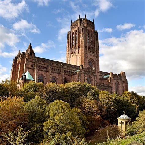 Liverpool Cathedral Abseil 2024 | Owen McVeigh Foundation