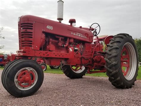 1956 Farmall 400 | Unique Classic Cars